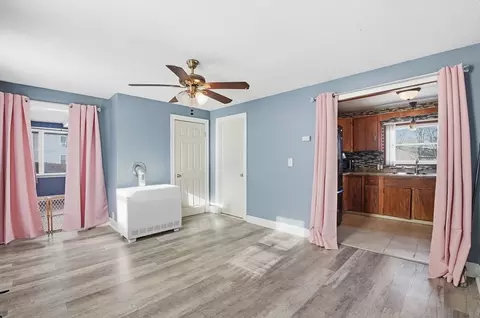 364 Tecumseh St, Fall River, MA 02721 photo 4