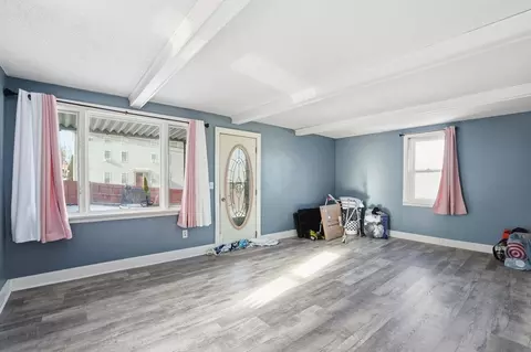364 Tecumseh St, Fall River, MA 02721 photo 9