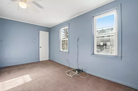 364 Tecumseh St, Fall River, MA 02721 photo 12