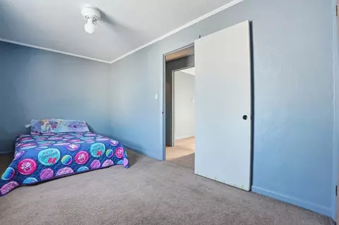 364 Tecumseh St, Fall River, MA 02721 photo 18