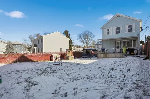 364 Tecumseh St, Fall River, MA 02721 photo 33