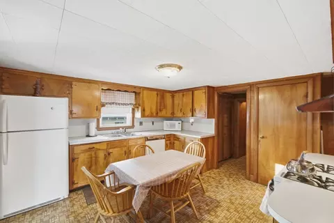 21-23 Eastern Ave, Woburn, MA 01801 photo 2