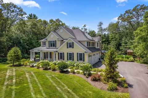161 Farm St, Dover, MA 02030