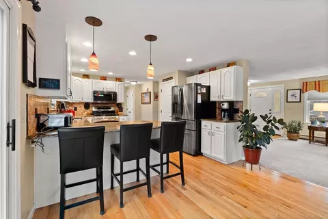 Kitchen - 27 Folger Ave, Beverly, MA 01915 photo 3 of 3