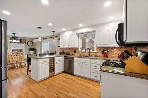 Kitchen - 27 Folger Ave, Beverly, MA 01915 photo 2 of 3