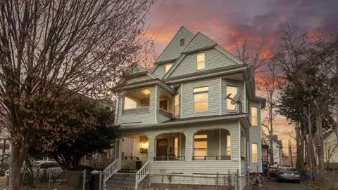 26 Huntington St, Springfield, MA 01107
