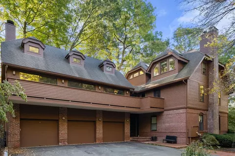 241 Perkins St #G-102, Boston, MA 02130