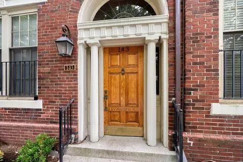 143 Beaconsfield Rd #2, Brookline, MA 02445