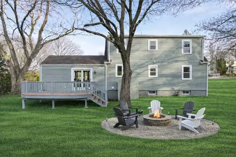 Exterior - 38 Conlyn Ave, Franklin, MA 02038 photo 4 of 10