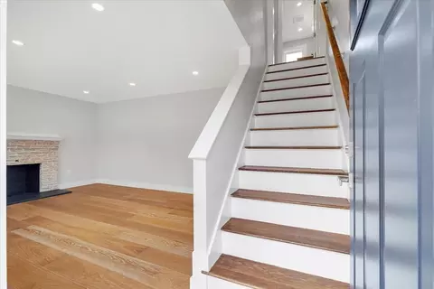 Entry Way - 38 Conlyn Ave, Franklin, MA 02038 photo 1 of 2