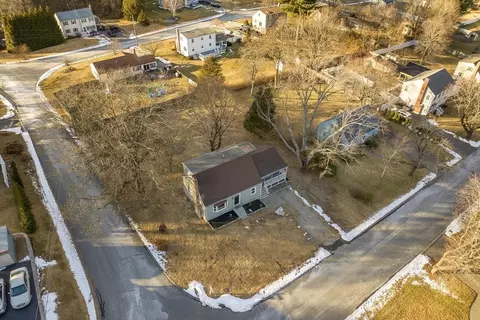 View/Area - 38 Conlyn Ave, Franklin, MA 02038 photo 2 of 2