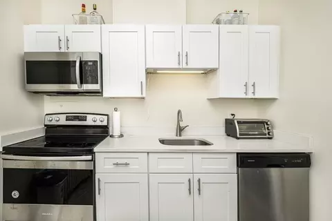 1091 Boylston St #21, Boston, MA 02215