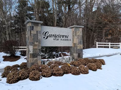 38 Georgetown Dr #38, Nashua, NH 03062