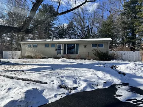 552 Dwight Rd, Springfield, MA 01108 photo 2