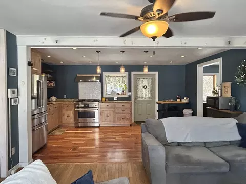 552 Dwight Rd, Springfield, MA 01108 photo 4