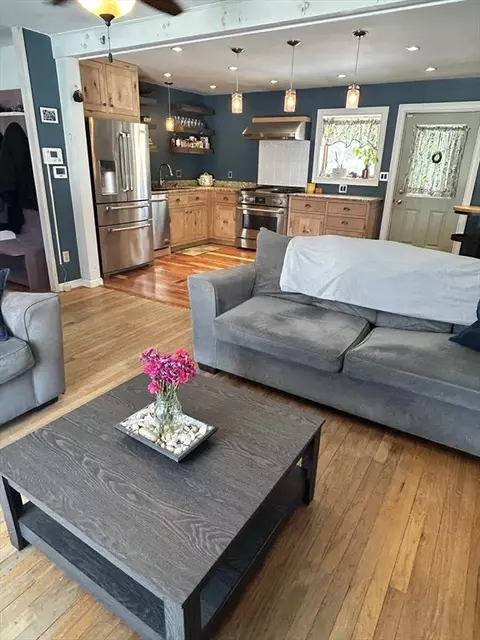 552 Dwight Rd, Springfield, MA 01108 photo 5