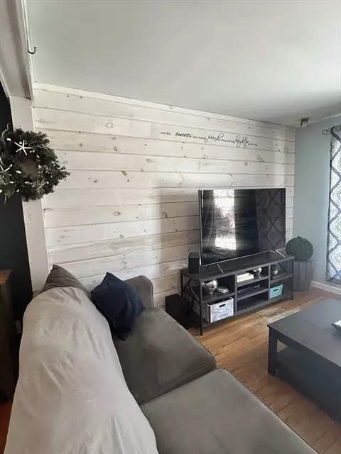 552 Dwight Rd, Springfield, MA 01108 photo 8