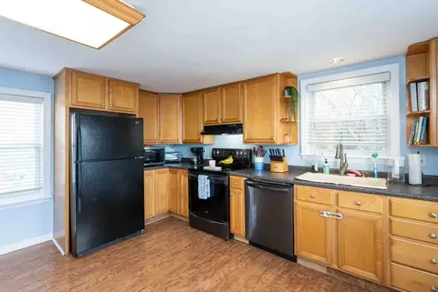 Kitchen - 6 Monroe Ct, Gloucester, MA 01930 photo 2 of 2