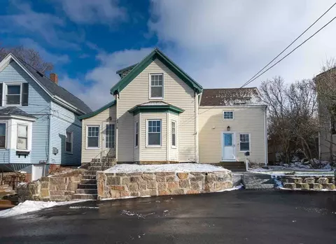 Exterior - 6 Monroe Ct, Gloucester, MA 01930 photo 2 of 12