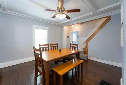 Entry Way - 6 Monroe Ct, Gloucester, MA 01930 photo 6 of 8