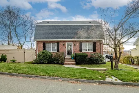 27 Temple St, Melrose, MA 02176