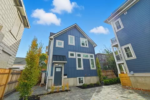 34 Hinckley St #1, Somerville, MA 02145