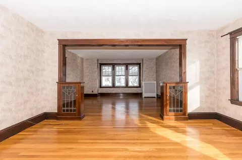 Living - 7 Wabash Ave, Worcester, MA 01604 photo 1 of 4