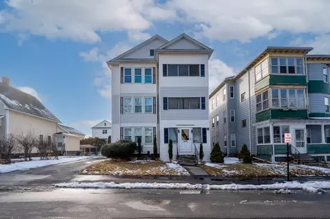7 Wabash Ave, Worcester, MA 01604