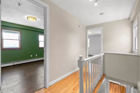 Entry Way - 11 Central St, Georgetown, MA 01833 photo 3 of 3