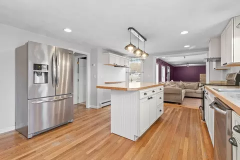 Kitchen - 11 Central St, Georgetown, MA 01833 photo 2 of 5