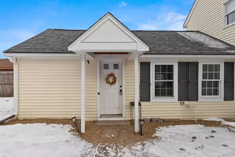 Exterior - 11 Central St, Georgetown, MA 01833 photo 2 of 10
