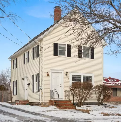 Exterior - 11 Central St, Georgetown, MA 01833 photo 8 of 10