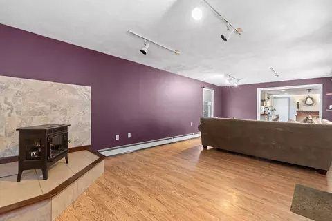 Living - 11 Central St, Georgetown, MA 01833 photo 4 of 9