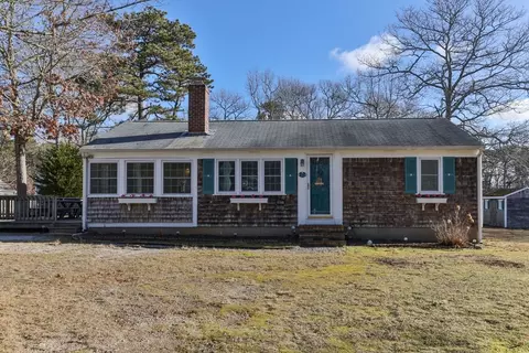 30 Ashkins Dr, Dennis, MA 02660