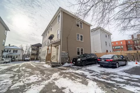 6 Lund St, Worcester, MA 01607 photo 2