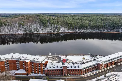 60 Merrimac St #604, Amesbury, MA 01913