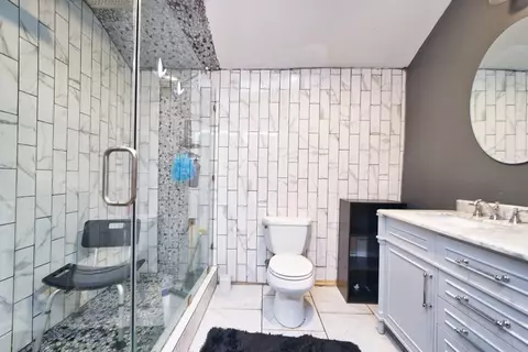 2106 Meridian St, Fall River, MA 02720 photo 4