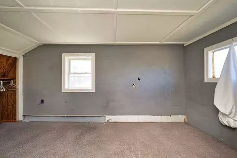 2106 Meridian St, Fall River, MA 02720 photo 9