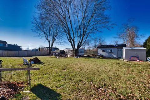 2106 Meridian St, Fall River, MA 02720 photo 21