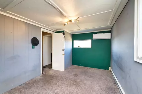 2106 Meridian St, Fall River, MA 02720 photo 14