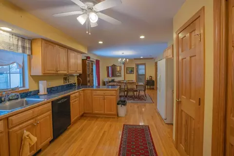 Entry Way - 10 Pine Lake Dr, Wareham, MA 02571 photo 1 of 1