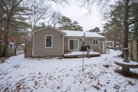 Exterior - 10 Pine Lake Dr, Wareham, MA 02571 photo 2 of 3