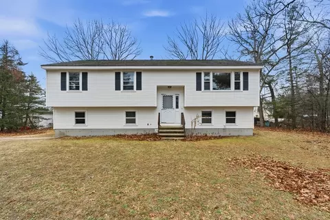 25 Greenhalge St, Tewksbury, MA 01876
