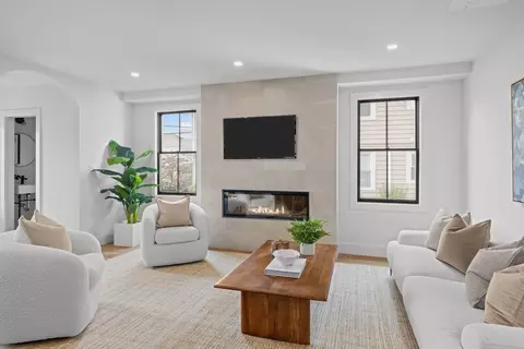 27-29 Dartmouth St #1, Arlington, MA 02474