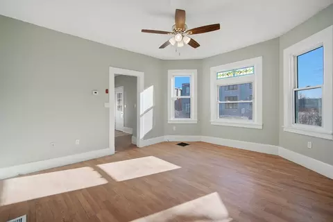 9 Murray Hill Ave, Springfield, MA 01104 photo 10