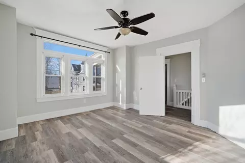 9 Murray Hill Ave, Springfield, MA 01104 photo 5