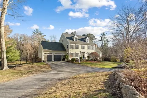 125 Maple St, Scituate, MA 02066