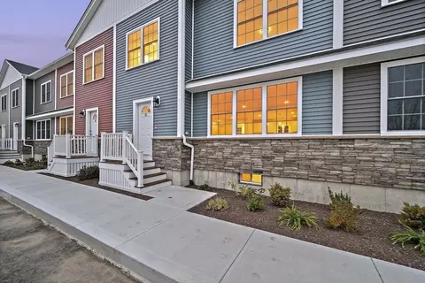 6 Simmonds Blvd #6, Randolph, MA 02368