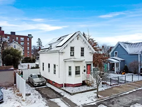 6 Nichols St, Lynn, MA 01902