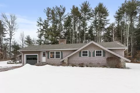 127 Brookline St, Pepperell, MA 01463